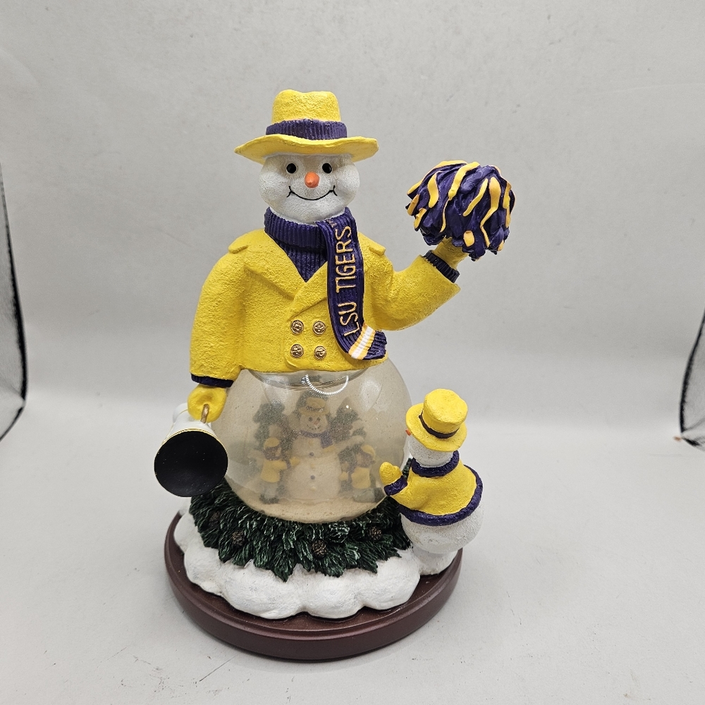 LSU Louisiana State University Snowman Cheer Snow Globe The Memory Company Used.